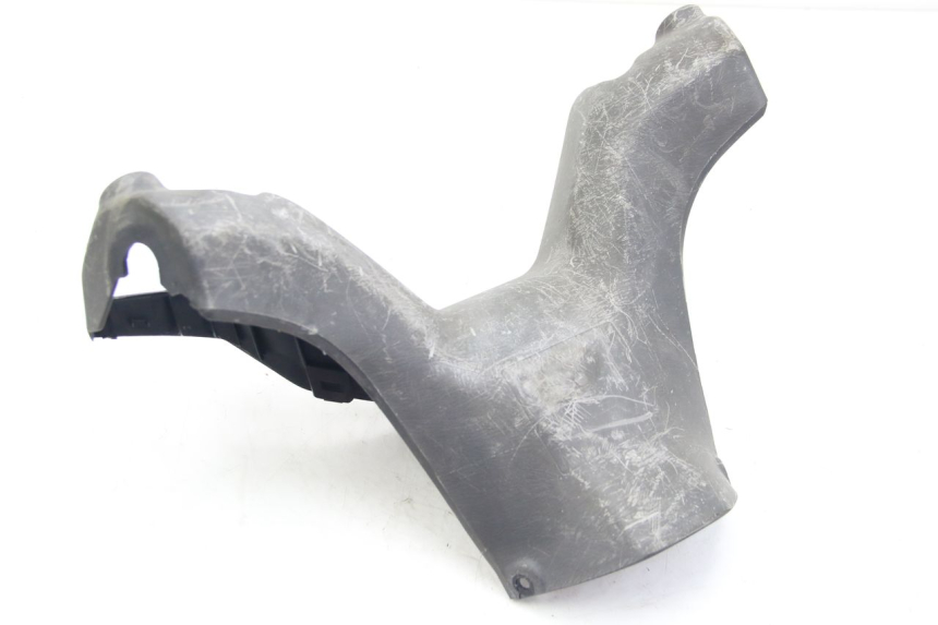 photo de COUVRE GUIDON ARRIERE SUZUKI BURGMAN 125 (2007 - 2014) - Zoom état d’usage