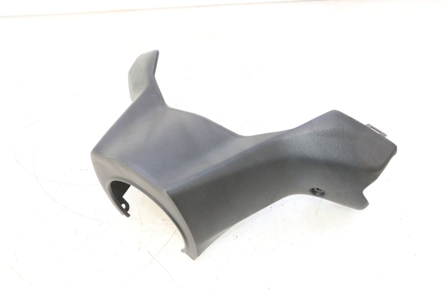 photo de COUVRE GUIDON ARRIERE SUZUKI BURGMAN 125 (2007 - 2014) - Autre angle de vue