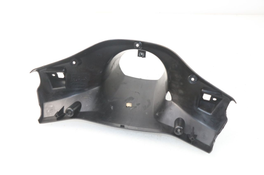 photo de COUVRE GUIDON ARRIERE YAMAHA BW'S 50 (2004 - 2017) - Gros plan technique