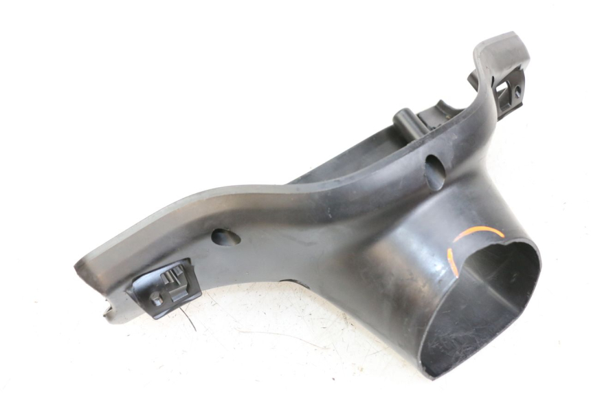 photo de COUVRE GUIDON ARRIERE YAMAHA BW'S 50 (2004 - 2017) - Points de fixation