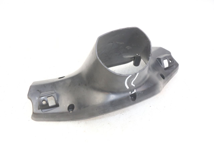photo de COUVRE GUIDON ARRIERE YAMAHA BW'S EASY 50 (2013 - 2016) - Détail de la pièce