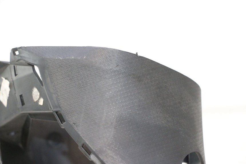 photo de COUVRE GUIDON ARRIERE BMW C SPORT 650 (2015 - 2021) - Points de fixation