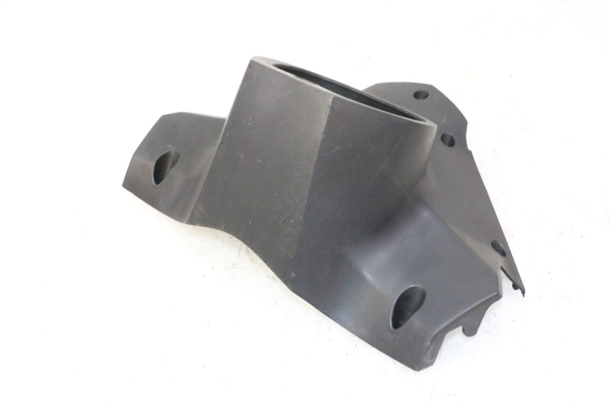 photo de COUVRE GUIDON ARRIERE ORCAL CAVARO 4T 50 (2019 - 2023) - Détail de la pièce