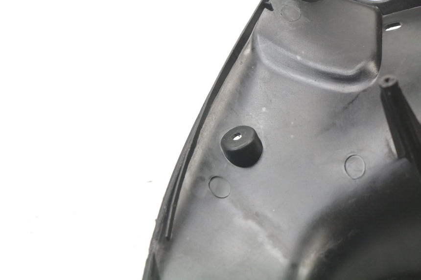 photo de COUVRE GUIDON ARRIERE REVATTO CITYONE 125 (2006 - 2007) - Détail de la pièce