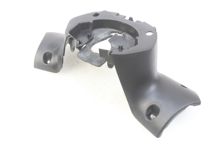 photo de COUVRE GUIDON ARRIERE PEUGEOT CITYSTAR 125 (2011 - 2017) - Vue principale