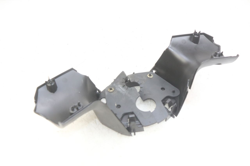 photo de COUVRE GUIDON ARRIERE PEUGEOT CITYSTAR 125 (2011 - 2017) - Zoom état d’usage