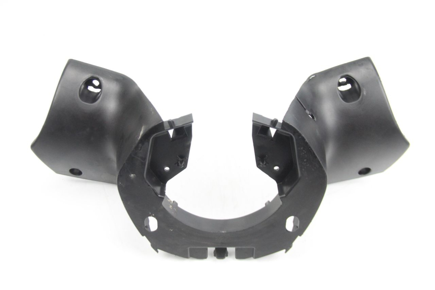 photo de COUVRE GUIDON ARRIERE PEUGEOT CITYSTAR 50 (2013 - 2017) - Gros plan technique