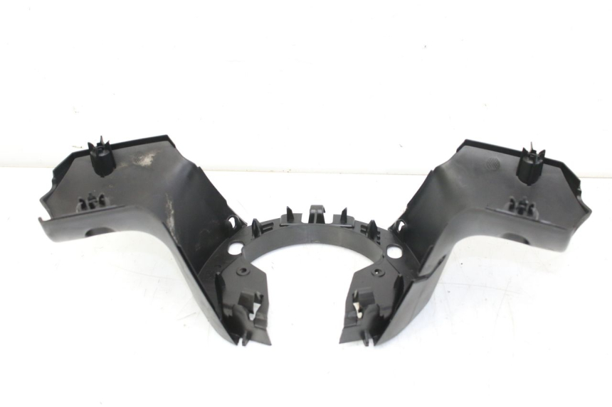 photo de COUVRE GUIDON ARRIERE PEUGEOT CITYSTAR 50 (2013 - 2017) - Vue principale