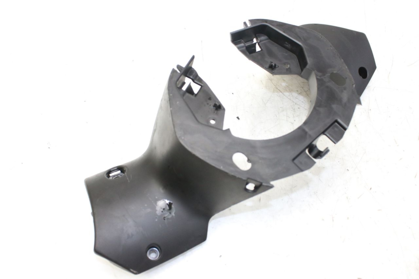 photo de COUVRE GUIDON ARRIERE PEUGEOT CITYSTAR 50 (2013 - 2017) - Autre angle de vue