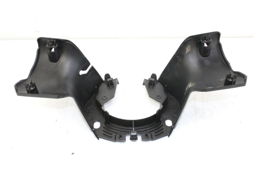 photo de COUVRE GUIDON ARRIERE PEUGEOT CITYSTAR 50 (2013 - 2017) - Pièce contrôlée