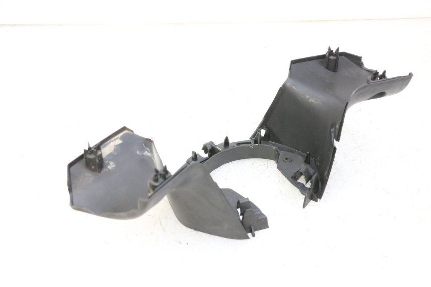 photo de COUVRE GUIDON ARRIERE PEUGEOT CITYSTAR 50 (2013 - 2017) - Détail de la pièce