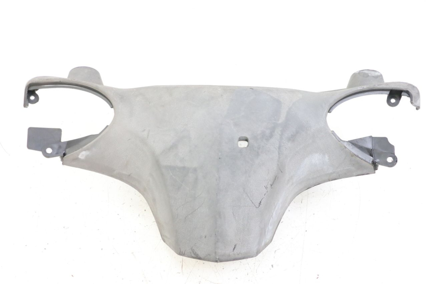 photo de COUVRE GUIDON ARRIERE YAMAHA CYGNUS X 125 (2004 - 2007) - Autre angle de vue