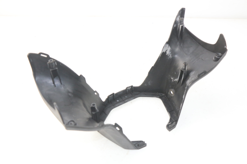 photo de COUVRE GUIDON ARRIERE KYMCO DINK STREET 125 (2009 - 2014) - Détail de la pièce