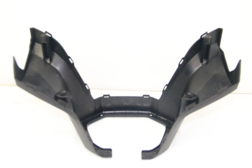 photo de COUVRE GUIDON ARRIERE KYMCO DOWNTOWN ABS 125 (2015 - 2017) - Détail de la pièce