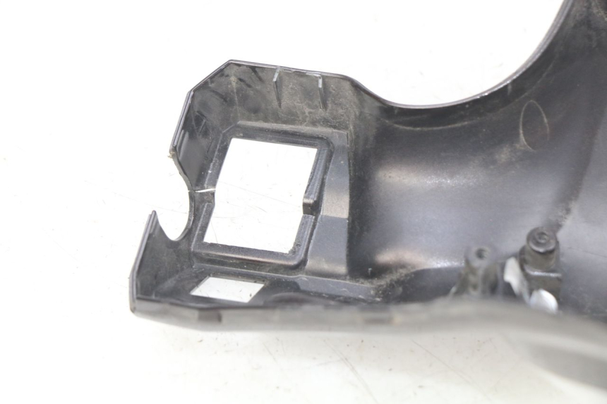 photo de COUVRE GUIDON ARRIERE YAMAHA D'ELIGHT DELIGHT 115 (2013 - 2017) - Autre angle de vue