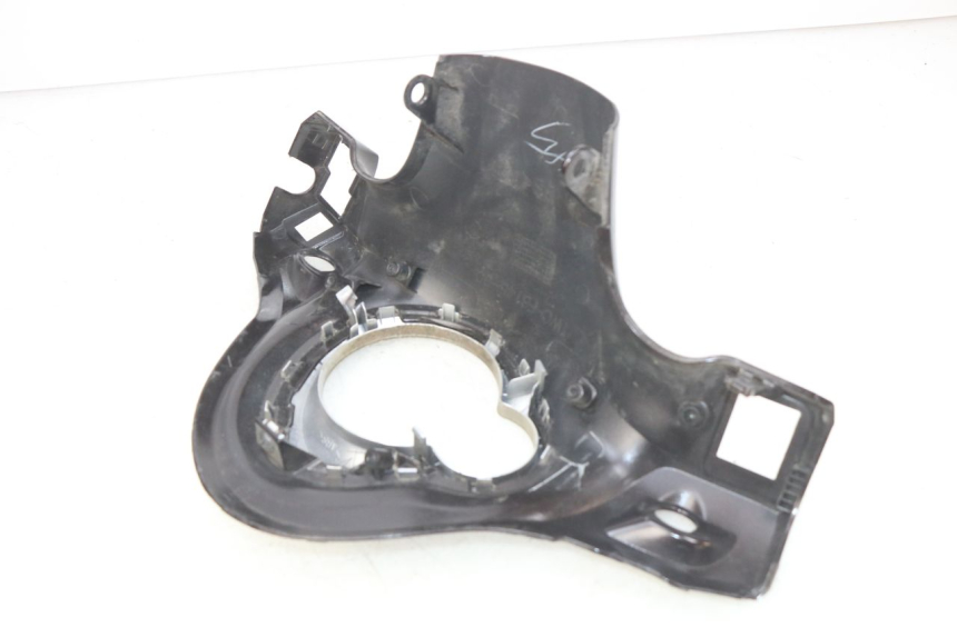 photo de COUVRE GUIDON ARRIERE YAMAHA D'ELIGHT DELIGHT 115 (2013 - 2017) - Marquages et références