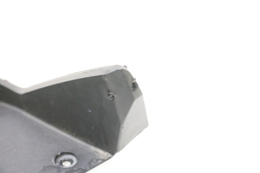 photo de COUVRE GUIDON ARRIERE JM MOTORS F45i 4T 50 (2020 - 2023) - Gros plan technique