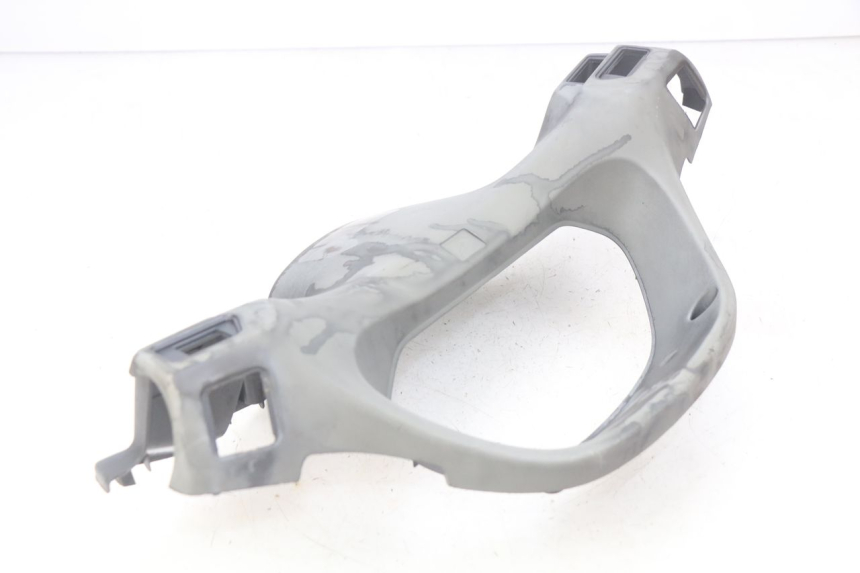 photo de COUVRE GUIDON ARRIERE HONDA FES PANTHEON 2T 125 (1998 - 2002) - État de surface