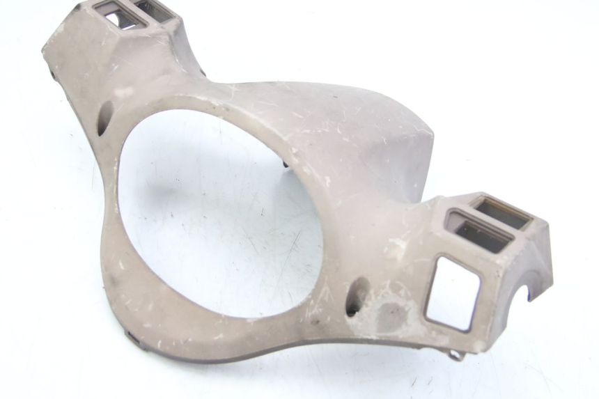 photo de COUVRE GUIDON ARRIERE SYM FIDDLE 2 125 (2010 - 2013) - Autre angle de vue