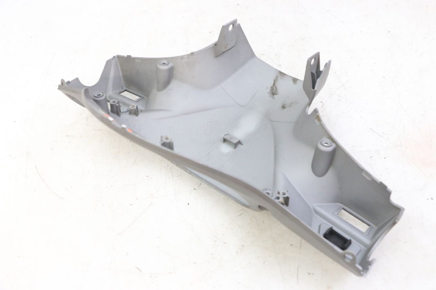 photo de COUVRE GUIDON ARRIERE SYM FIDDLE 3 III 125 (2014 - 2020) - Détail de la pièce