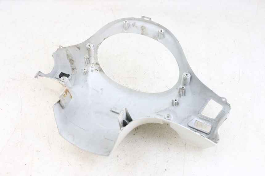 photo de COUVRE GUIDON ARRIERE SYM FIDDLE 3 III 50 (2014 - 2020) - Zoom état d’usage