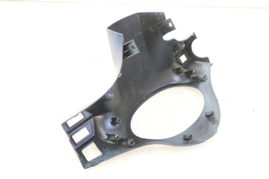 photo de COUVRE GUIDON ARRIERE SYM FIDDLE 125 (2008 - 2010) - Détail de la pièce