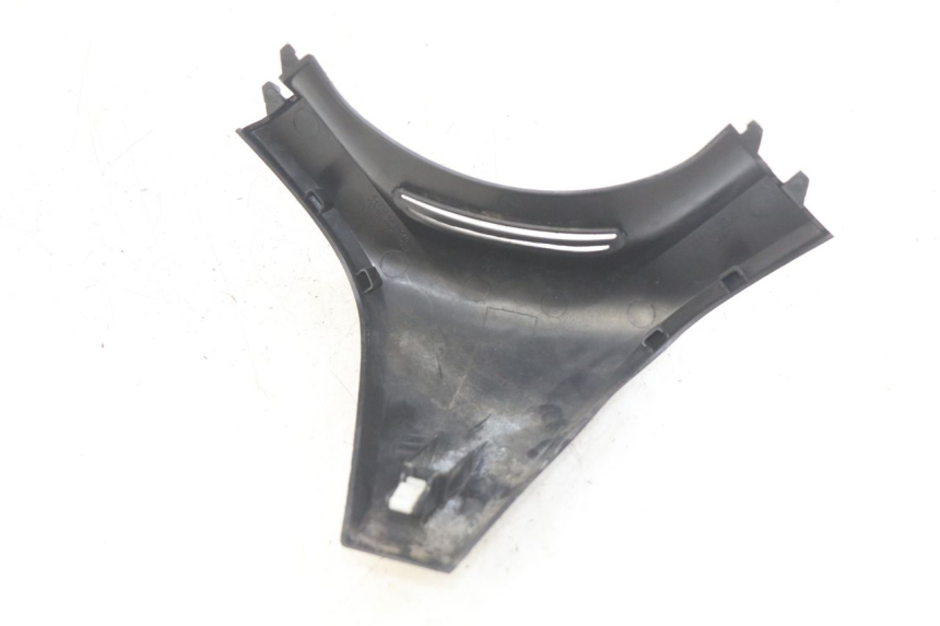 photo de COUVRE GUIDON ARRIERE HONDA FJS SILVERWING SILVER WING 400 (2009 - 2016) - Zoom état d’usage