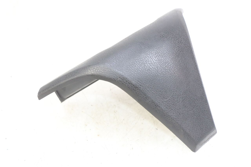 photo de COUVRE GUIDON ARRIERE HONDA FJS SILVERWING SILVER WING 400 (2009 - 2016) - Gros plan technique