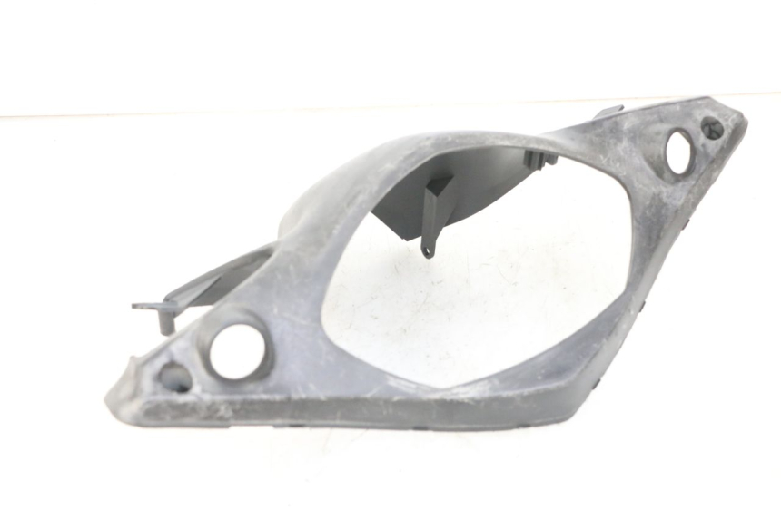 photo de COUVRE GUIDON ARRIERE MBK FLAME X 125 (2007 - 2016) - Autre angle de vue