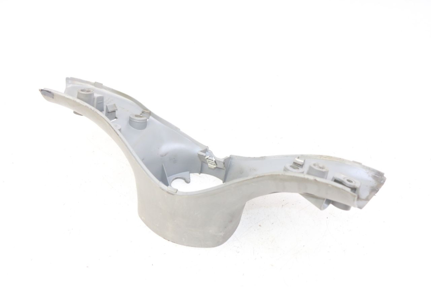 photo de COUVRE GUIDON ARRIERE MBK FLIPPER 50 (2004 - 2012) - Autre angle de vue