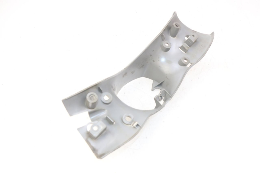 photo de COUVRE GUIDON ARRIERE MBK FLIPPER 50 (2004 - 2012) - Gros plan technique