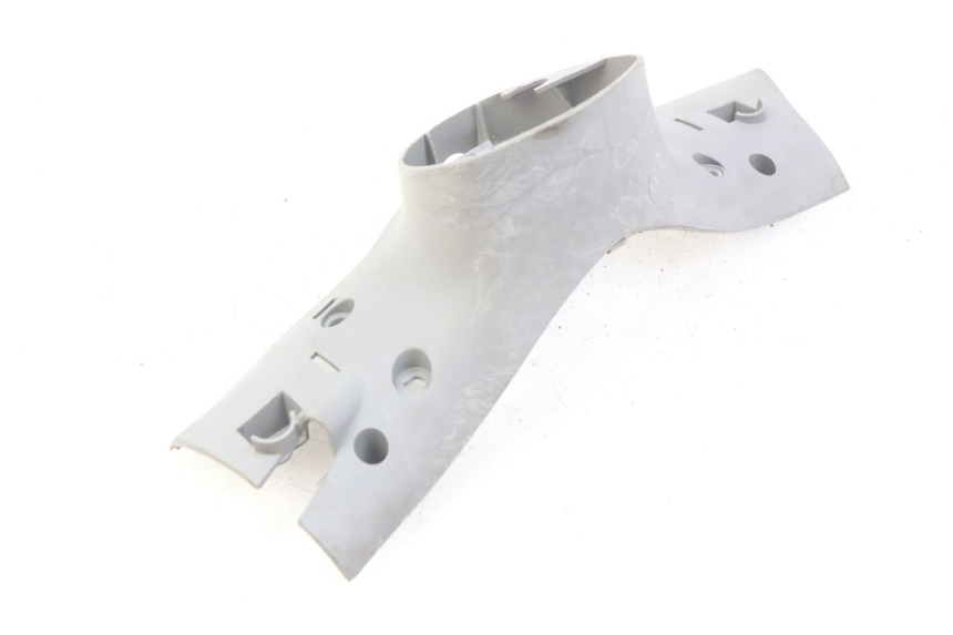 photo de COUVRE GUIDON ARRIERE MBK FLIPPER 50 (2004 - 2012) - Autre angle de vue