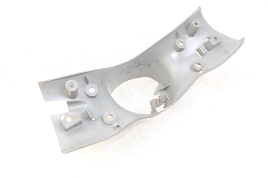 photo de COUVRE GUIDON ARRIERE MBK FLIPPER 50 (2004 - 2012) - Gros plan technique