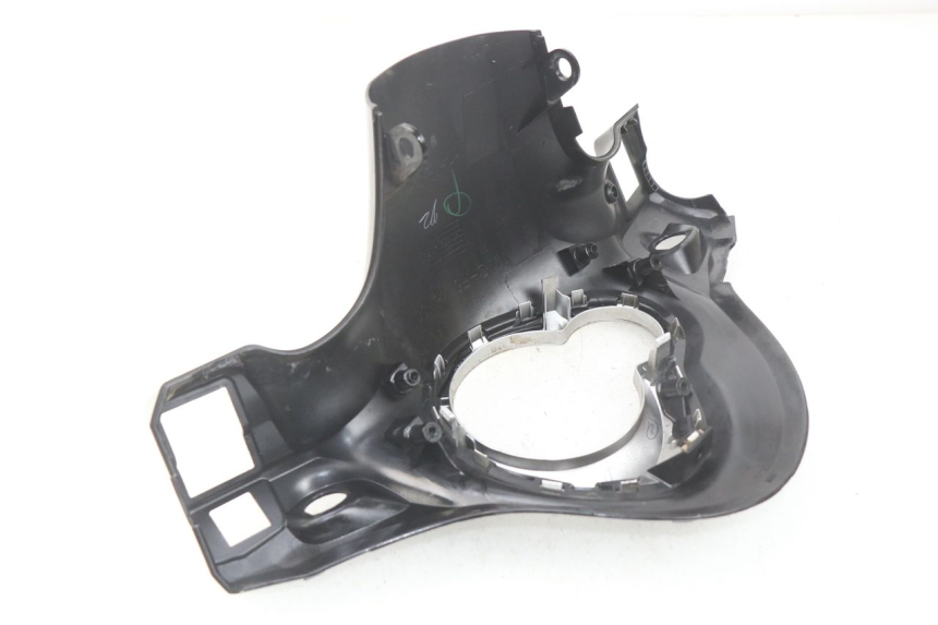 photo de COUVRE GUIDON ARRIERE MBK FLIPPER 115 (2013 - 2017) - Vue d’ensemble