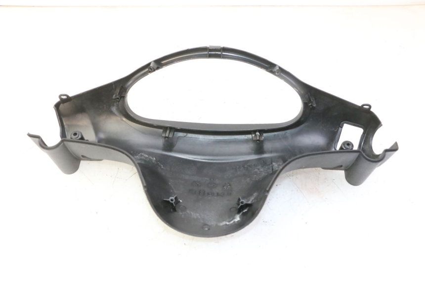 photo de COUVRE GUIDON ARRIERE PIAGGIO FLY 2T 50 (2004 - 2017) - Zoom état d’usage