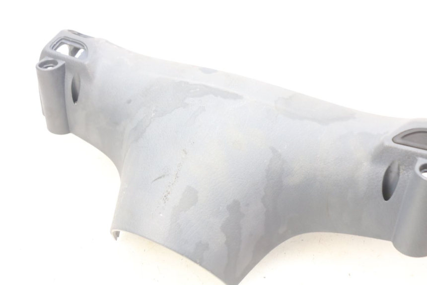 photo de COUVRE GUIDON ARRIERE PIAGGIO FLY 100 (2006 - 2010) - Vue d’ensemble