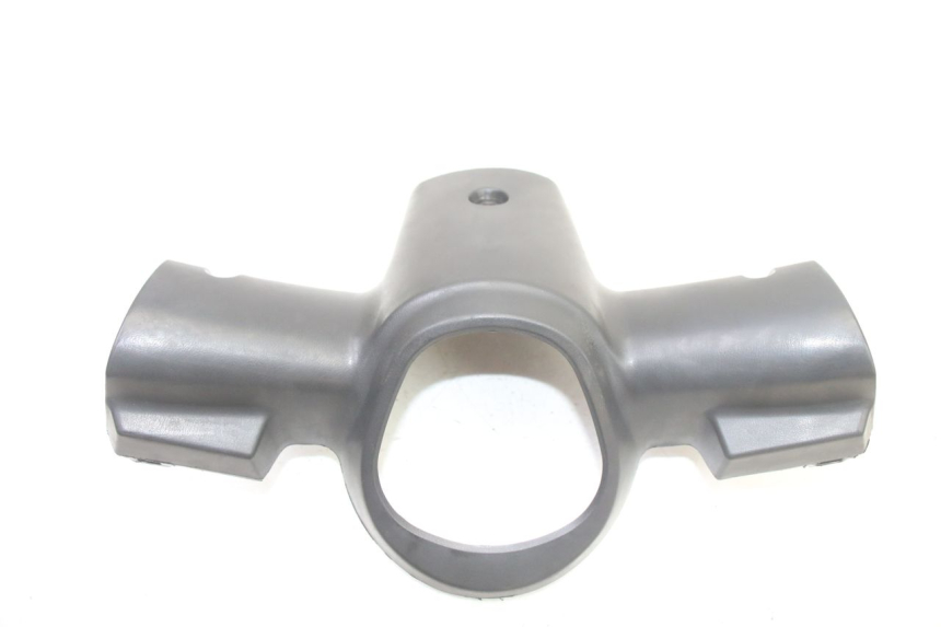 photo de COUVRE GUIDON ARRIERE VENESI FLY RETRO 4T 50 (2020 - 2025) - Zoom état d’usage