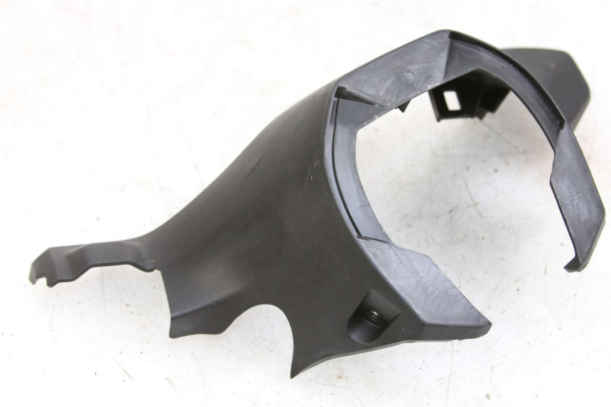 photo de COUVRE GUIDON ARRIERE HONDA FORZA 125 (2015 - 2016) - Détail de la pièce