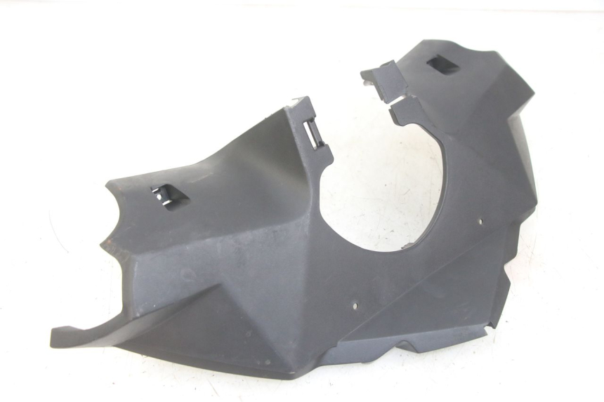 photo de COUVRE GUIDON ARRIERE PEUGEOT GEOPOLIS RS 125 (2007 - 2009) - Zoom état d’usage