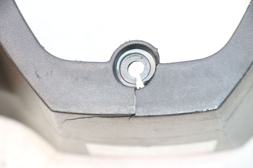 photo de COUVRE GUIDON ARRIERE NECO GPX LC 2T 50 (2014 - 2018) - Points de fixation