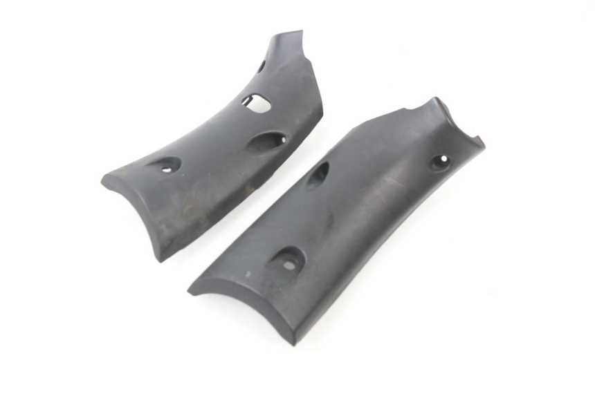 photo de COUVRE GUIDON ARRIERE KYMCO GRAND DINK 250 (2002 - 2007) - Vue principale