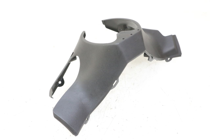 photo de COUVRE GUIDON ARRIERE HONDA FORZA 125 (2021 - 2025) - Détail de la pièce