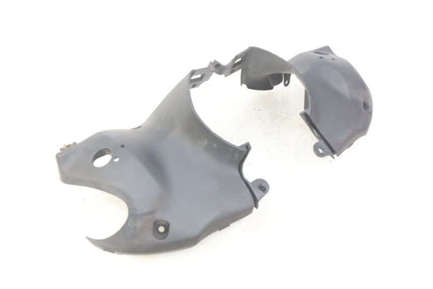 photo de COUVRE GUIDON ARRIERE YAMAHA HW XENTER 125 (2011 - 2017) - Autre angle de vue