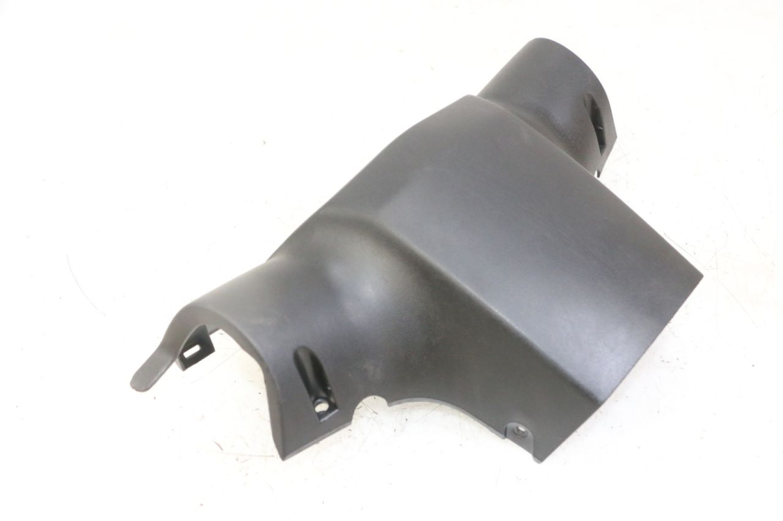 photo de COUVRE GUIDON ARRIERE PEUGEOT KISBEE 2T 50 (2018 - 2022) - Zoom état d’usage