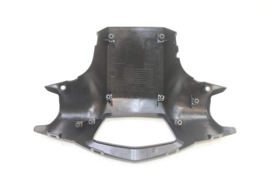 photo de COUVRE GUIDON ARRIERE PEUGEOT KISBEE 2T 50 (2010 - 2017) - Gros plan technique