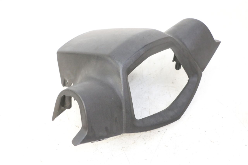 photo de COUVRE GUIDON ARRIERE PEUGEOT KISBEE 2T 50 (2010 - 2017) - Gros plan technique