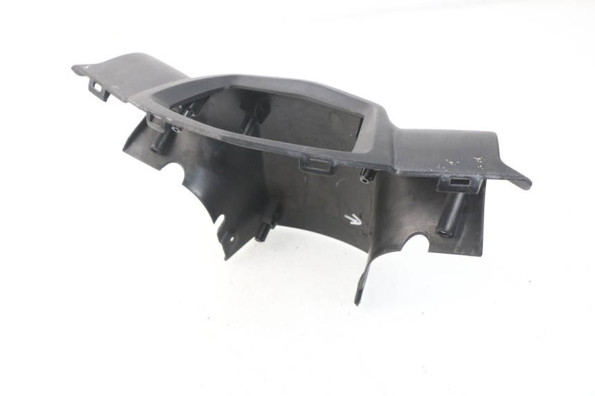 photo de COUVRE GUIDON ARRIERE PEUGEOT KISBEE 4T 50 (2018 - 2022) - Détail de la pièce