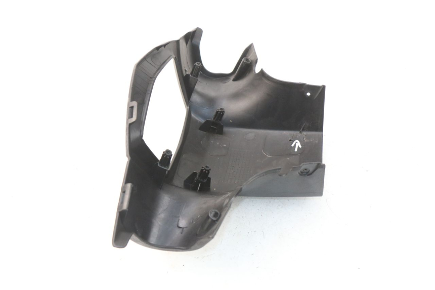 photo de COUVRE GUIDON ARRIERE PEUGEOT KISBEE 4T 50 (2018 - 2022) - Gros plan technique