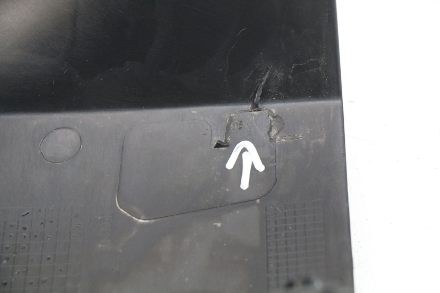 photo de COUVRE GUIDON ARRIERE PEUGEOT KISBEE 4T 50 (2018 - 2022) - Vue d’ensemble