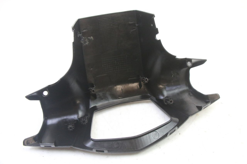 photo de COUVRE GUIDON ARRIERE PEUGEOT KISBEE 4T 50 (2018 - 2022) - Vue d’ensemble